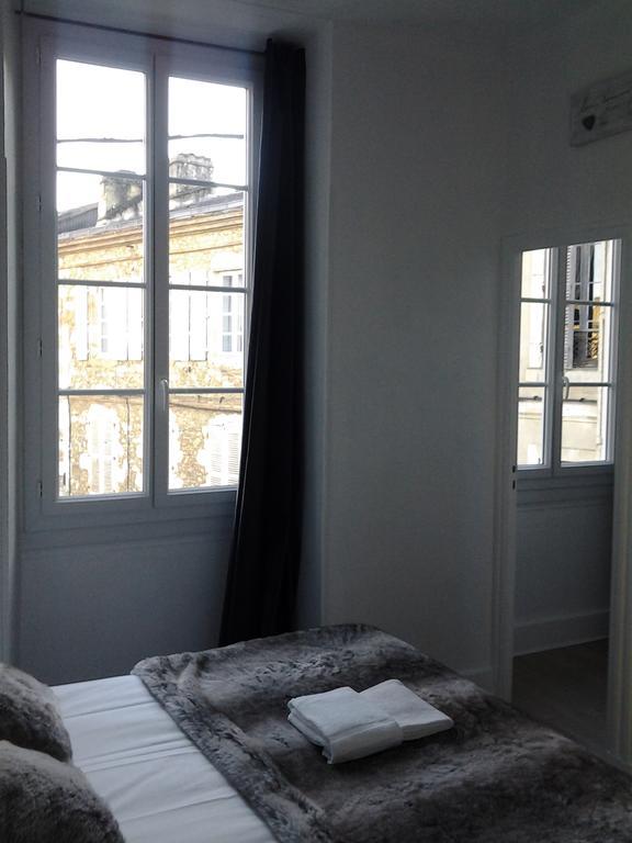 Hotel Restaurant Henri IV Eauze Room photo
